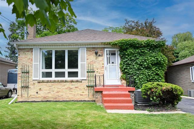 MAIN - 13 Pine Ave S, House detached with 2 bedrooms, 1 bathrooms and 4 parking in Mississauga ON | Image 1