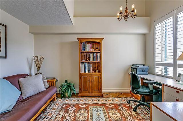PH-15 - 221 Robinson St, Condo with 2 bedrooms, 3 bathrooms and 2 parking in Oakville ON | Image 11