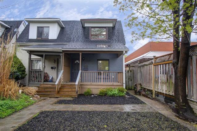 MAIN - 33 Woodward Ave, House detached with 1 bedrooms, 1 bathrooms and 0 parking in Toronto ON | Image 1