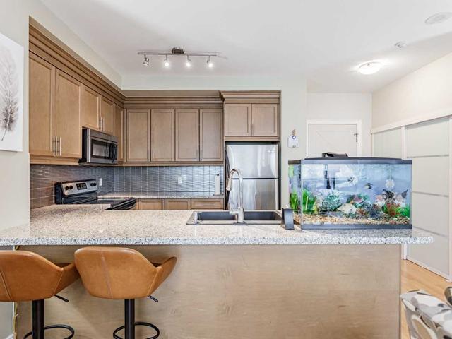 PH-206 - 18 Harding Blvd, Condo with 2 bedrooms, 2 bathrooms and 1 parking in Richmond Hill ON | Image 8