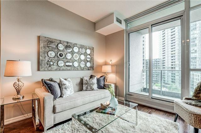 884 - 209 Fort York Blvd, Condo with 1 bedrooms, 1 bathrooms and 1 parking in Toronto ON | Image 1
