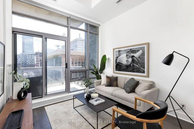 914 - 399 Adelaide St W, Condo with 2 bedrooms, 2 bathrooms and 1 parking in Toronto ON | Image 1