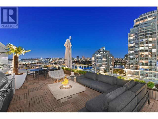 1502 - 1111 Marinaside Cres, Condo with 3 bedrooms, 3 bathrooms and 3 parking in Vancouver BC | Image 28