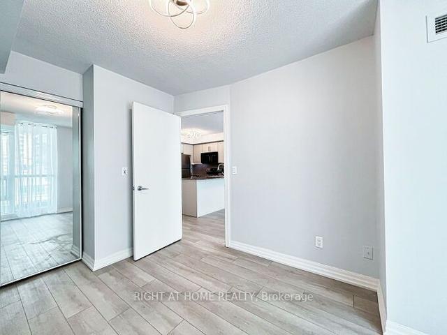 803 - 16 Yonge St, Condo with 1 bedrooms, 1 bathrooms and 1 parking in Toronto ON | Image 17