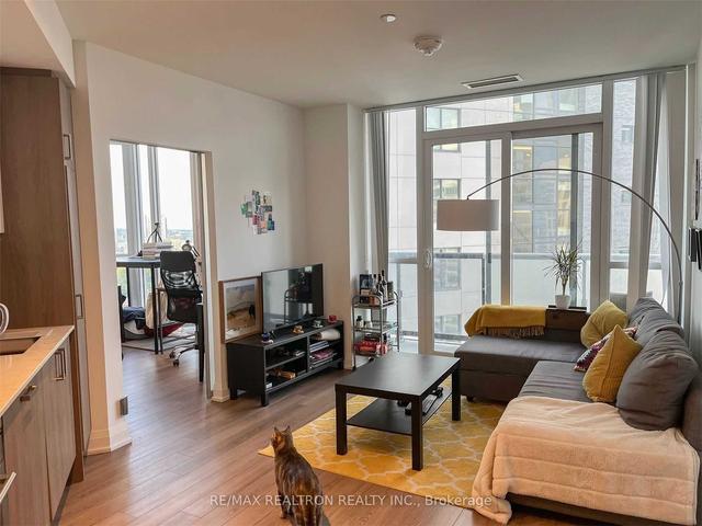 2102 - 77 Mutual St, Condo with 1 bedrooms, 1 bathrooms and 0 parking in Toronto ON | Image 4