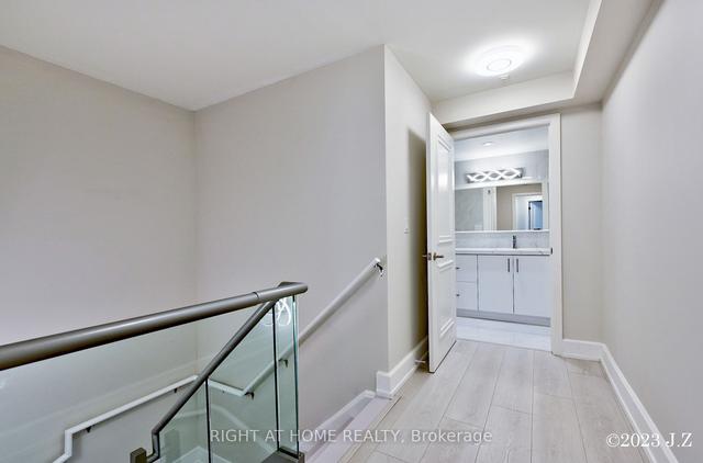 PH15 - 650 Sheppard Ave E, Condo with 2 bedrooms, 1 bathrooms and 1 parking in North York ON | Image 3