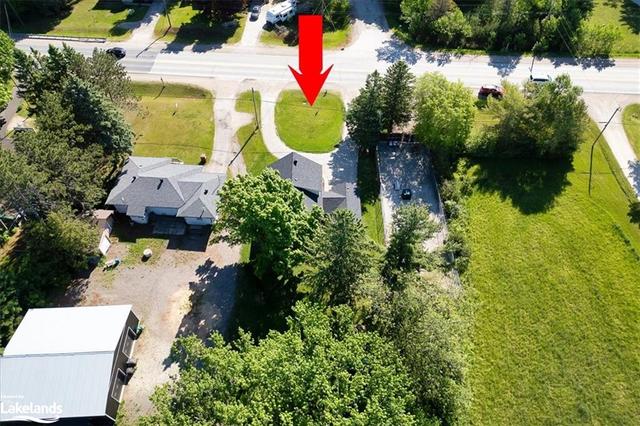 7613 Highway 26, House detached with 3 bedrooms, 2 bathrooms and 9 parking in Stayner ON | Image 10