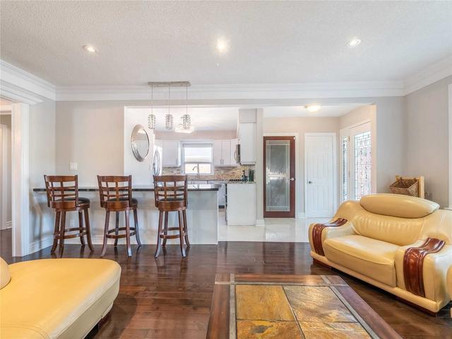 MAIN - 202 Renforth Dr, House detached with 3 bedrooms, 2 bathrooms and 2 parking in Etobicoke ON | Image 29