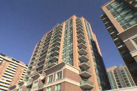 909 - 15 Michael Power Pl, Condo with 1 bedrooms, 1 bathrooms and 1 parking in Etobicoke ON | Image 1