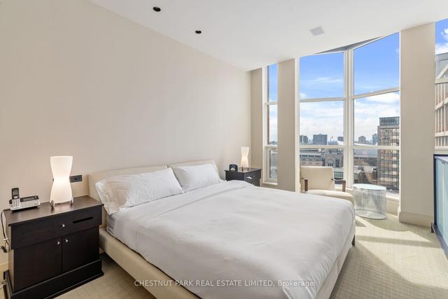 11A - 22 St Thomas St, Condo with 2 bedrooms, 4 bathrooms and 2 parking in Toronto ON | Image 10
