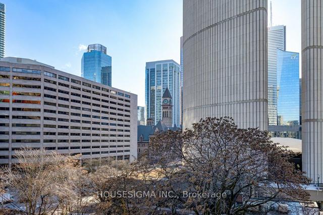 909 - 111 Elizabeth St, Condo with 1 bedrooms, 1 bathrooms and 1 parking in Toronto ON | Image 26