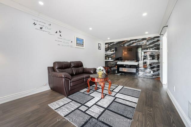14 Burnhope Dr, House detached with 4 bedrooms, 5 bathrooms and 6 parking in Brampton ON | Image 24