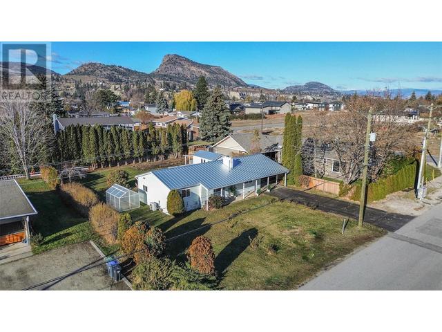 5214 Nixon Rd, House detached with 3 bedrooms, 2 bathrooms and 8 parking in Summerland BC | Image 2
