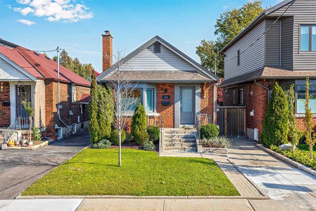 main111 Frankdale Ave, House detached with 2 bedrooms, 1 bathrooms and 1 parking in Toronto ON | Image 1