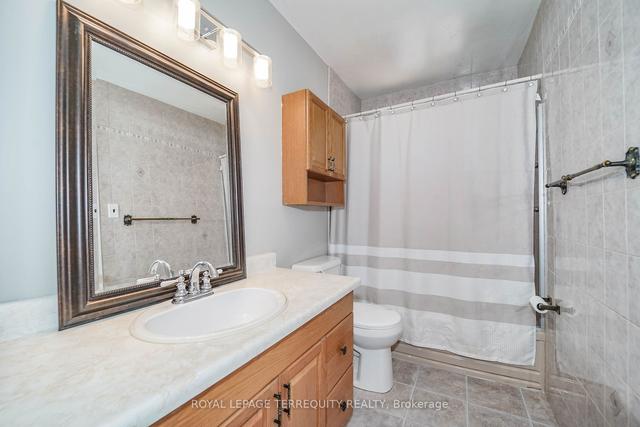 MAIN - 171 Guelph St, House detached with 3 bedrooms, 1 bathrooms and 1 parking in Oshawa ON | Image 14