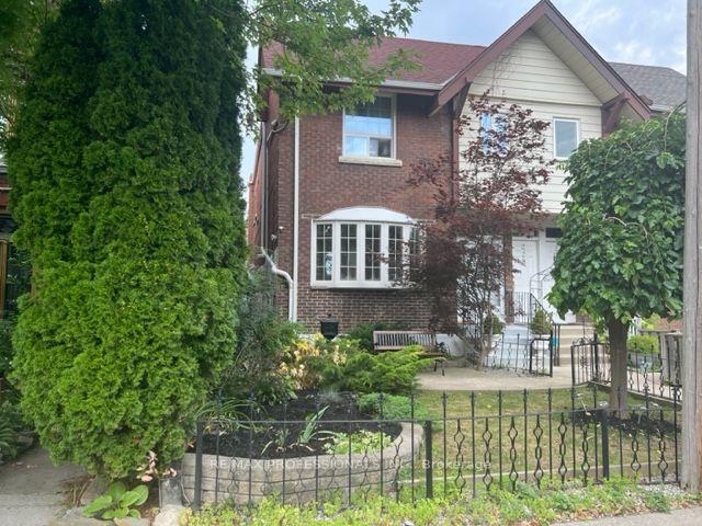 MAIN - 224 6 Th St, House detached with 2 bedrooms, 1 bathrooms and 1 parking in Etobicoke ON | Image 1