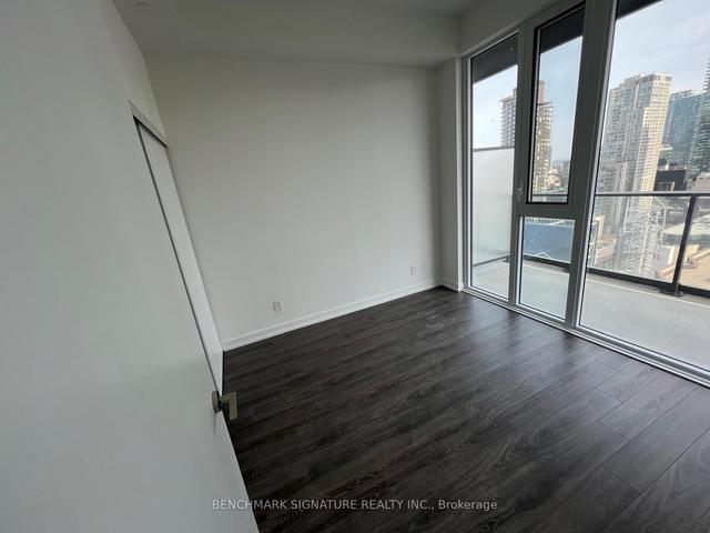 2104 - 20 Edward St, Condo with 1 bedrooms, 1 bathrooms and 0 parking in Toronto ON | Image 5