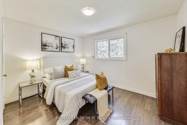 104 Mentor Blvd, House semidetached with 3 bedrooms, 2 bathrooms and 3 parking in Toronto ON | Image 10