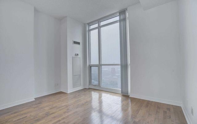 PH201 - 770 Bay St, Condo with 2 bedrooms, 2 bathrooms and 1 parking in Toronto ON | Image 4