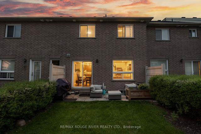 49 - 460 Woodmount Dr, Townhouse with 3 bedrooms, 3 bathrooms and 2 parking in Oshawa ON | Image 17