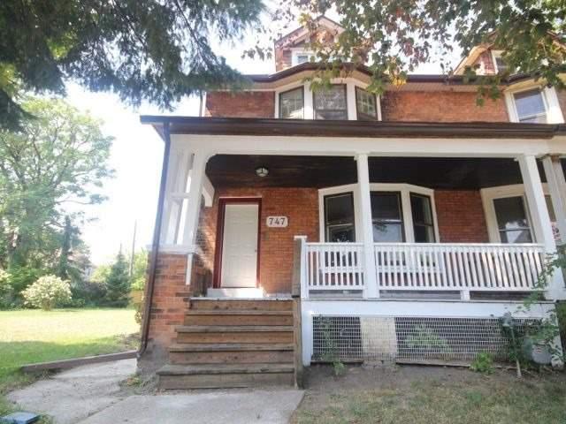 747 Church St, House semidetached with 3 bedrooms, 1 bathrooms and 2 parking in Windsor ON | Image 1