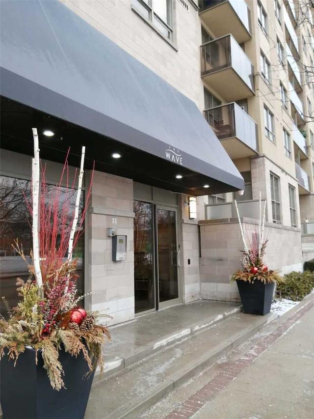 PH13 - 4 Elsinore Path, Condo with 2 bedrooms, 1 bathrooms and 1 parking in Etobicoke ON | Image 12