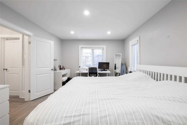 MAIN - 290 Westmount Ave, House detached with 1 bedrooms, 1 bathrooms and 1 parking in York ON | Image 3