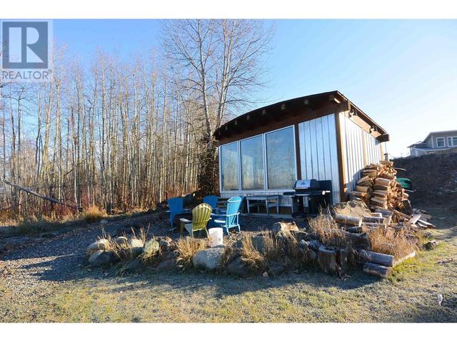 26 Starliter Way, House detached with 2 bedrooms, 3 bathrooms and null parking in Smithers BC | Image 2
