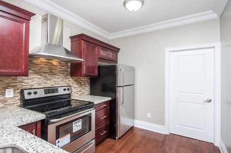 MAIN - 16 Drayton Ave, House detached with 1 bedrooms, 1 bathrooms and 1 parking in Toronto ON | Image 4