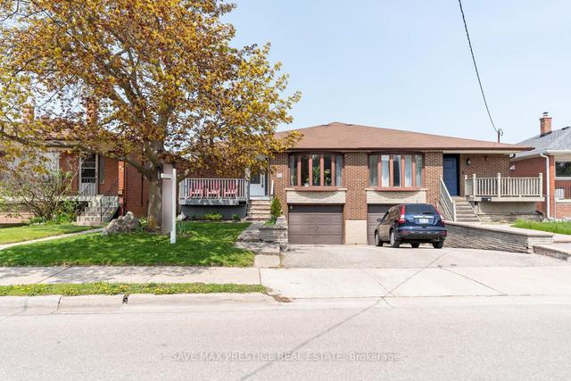 90 Archibald St, House semidetached with 3 bedrooms, 2 bathrooms and 3 parking in Brampton ON | Image 1