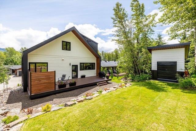 36 Aspen Cres, House detached with 4 bedrooms, 3 bathrooms and 4 parking in Fernie BC | Image 61