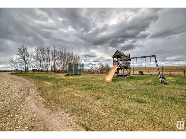 25113 Twp Rd 272, House detached with 3 bedrooms, 2 bathrooms and null parking in Rocky View County AB | Image 6