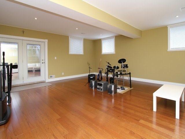 960 Parkland Ave, House detached with 2 bedrooms, 3 bathrooms and 6 parking in Mississauga ON | Image 15