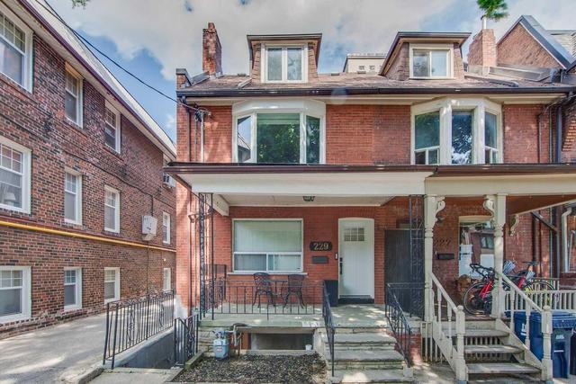 MAIN - 229 Howland Ave, House semidetached with 1 bedrooms, 1 bathrooms and 1 parking in Toronto ON | Image 2