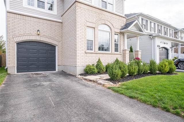9 Hodge Lane, House detached with 4 bedrooms, 2 bathrooms and 3 parking in Brantford ON | Image 3