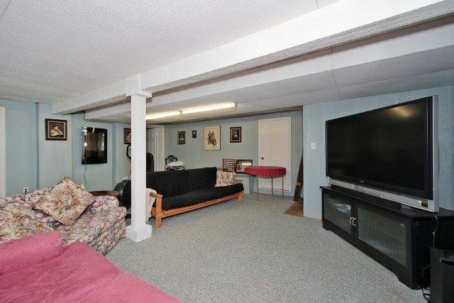 908 Walnut St W, House detached with 2 bedrooms, 2 bathrooms and 3 parking in Whitby ON | Image 14