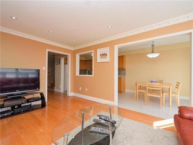 90 Andriana Cres, House semidetached with 4 bedrooms, 3 bathrooms and 1 parking in Markham ON | Image 9