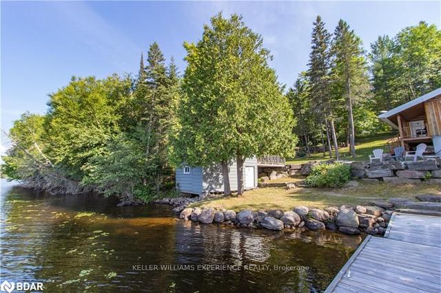 337 Deer Run Rd, House detached with 2 bedrooms, 1 bathrooms and 21 parking in Magnetawan ON | Image 24