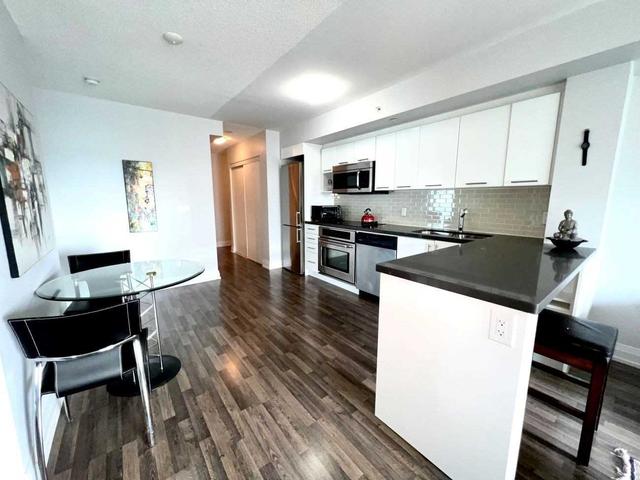 909E - 555 Wilson Ave, Condo with 2 bedrooms, 2 bathrooms and 1 parking in North York ON | Image 22