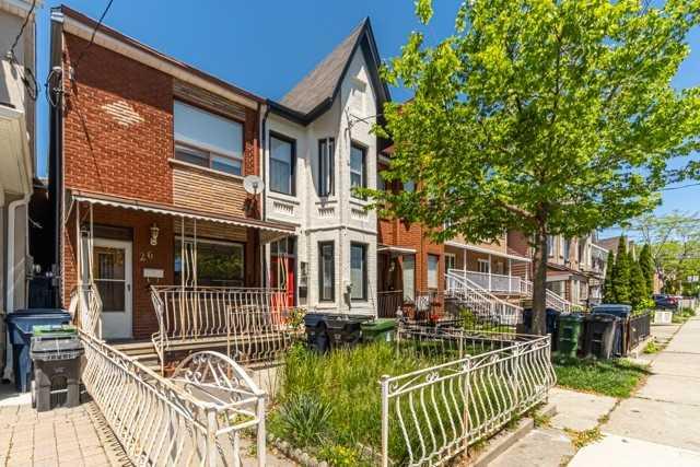 MAIN - 26 Gordon St, House attached with 3 bedrooms, 2 bathrooms and 0 parking in Toronto ON | Image 1