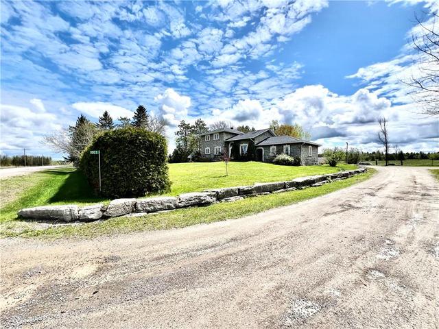 1003 Foymount Rd, House detached with 3 bedrooms, 2 bathrooms and 10 parking in Eganville ON | Image 26