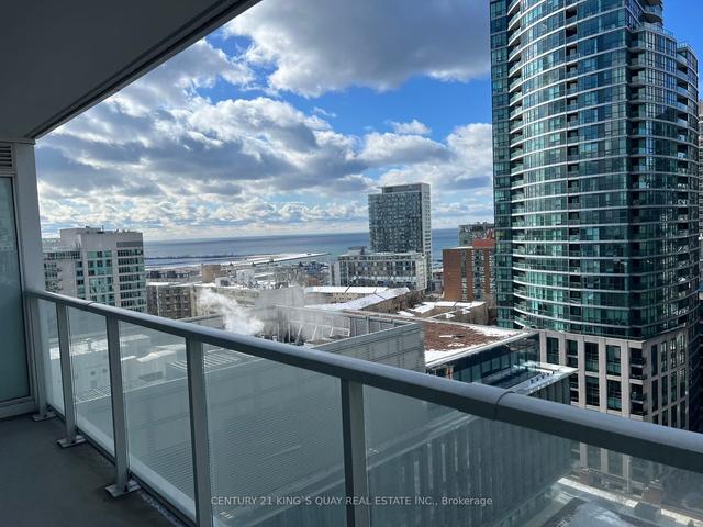 1803 - 17 Bathurst St, Condo with 1 bedrooms, 1 bathrooms and 0 parking in Toronto ON | Image 7