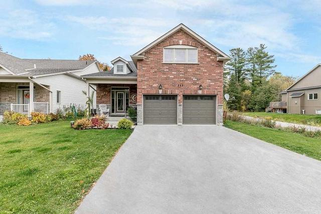 883 Pine Ave, House detached with 3 bedrooms, 3 bathrooms and 8 parking in Innisfil ON | Image 1