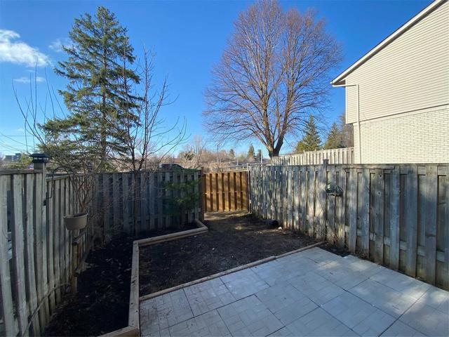 88 - 700 Paisley Rd, Townhouse with 3 bedrooms, 1 bathrooms and 1 parking in Guelph ON | Image 14