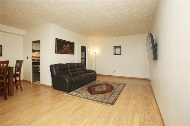PH-16 - 5 Massey Sq, Condo with 2 bedrooms, 1 bathrooms and null parking in East York ON | Image 4