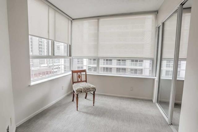 909 - 717 Bay St, Condo with 1 bedrooms, 1 bathrooms and 0 parking in Toronto ON | Image 9