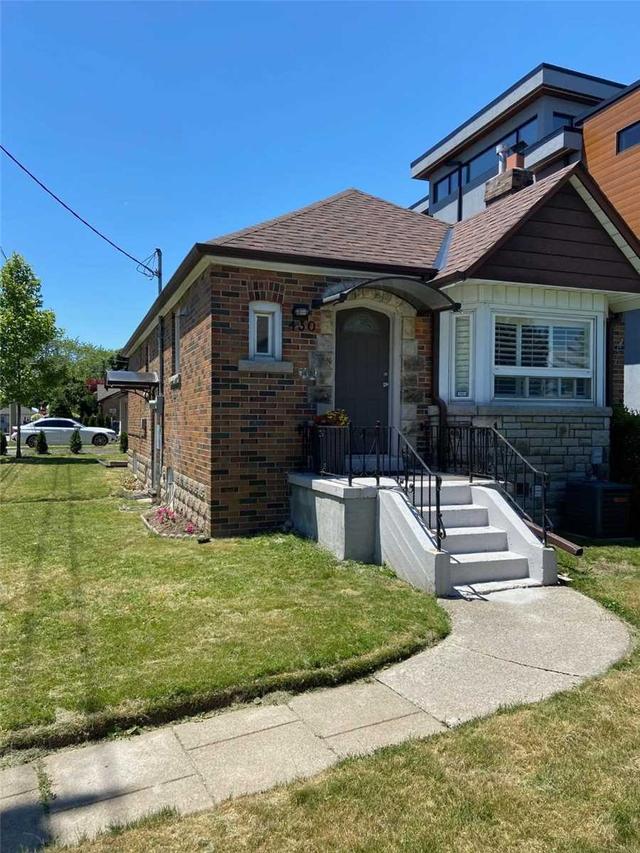 MAIN - 430 Winnett Ave, House detached with 2 bedrooms, 1 bathrooms and 0 parking in York ON | Image 1