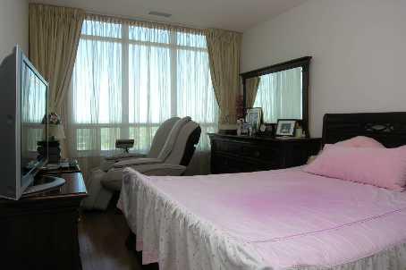 PH201 - 17 Barberry Pl, Condo with 2 bedrooms, 2 bathrooms and 2 parking in North York ON | Image 8