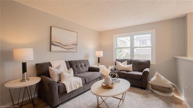 164 - 230 Clarke Rd, House attached with 3 bedrooms, 1 bathrooms and null parking in London ON | Image 19