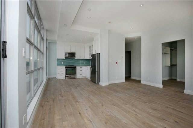 401 - 1003 Queen St E, Condo with 1 bedrooms, 1 bathrooms and 1 parking in Toronto ON | Image 2